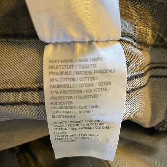 G.I.L.I. Got It Love It Jeans Women's Size 16 Gray With Camouflage Accents - Picture 4 of 8